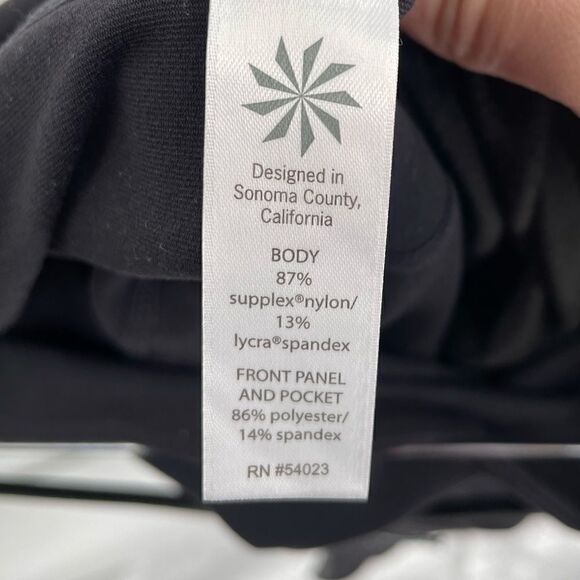 Athleta Faux Leather High Rise Workout Chic Legging Pants w Pockets - Picture 4 of 5